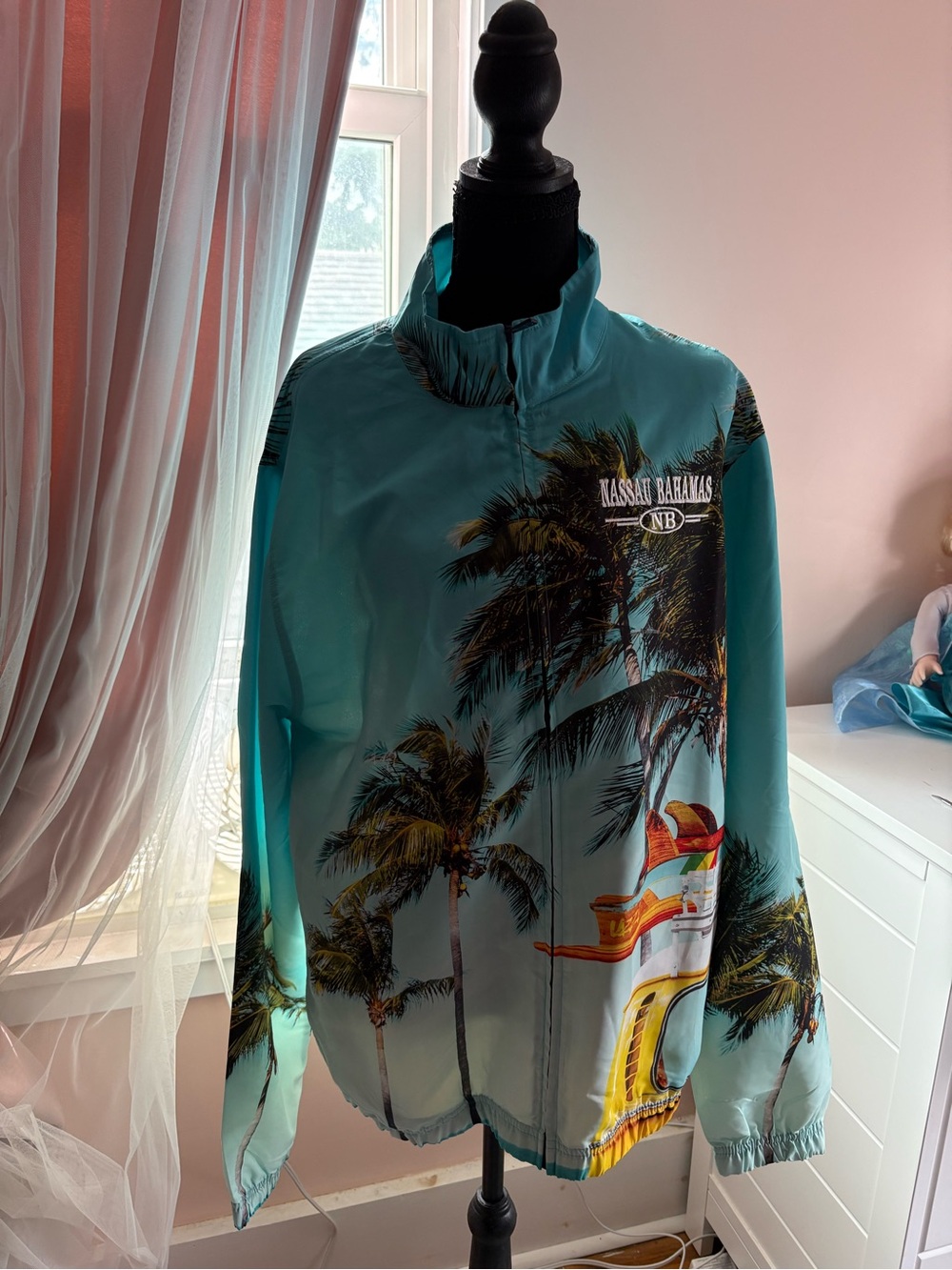 Uzzi Active Wear Naussua Bahamas Windbreaker Zip Up Jacket